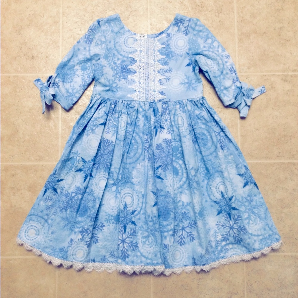 HANDMADE DISNEY PRINCESS ELSA DRESS / COSTUME